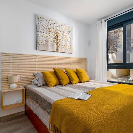 Apartamento Deluxe Con Piscina, Terraza & Parking Малага Экстерьер фото