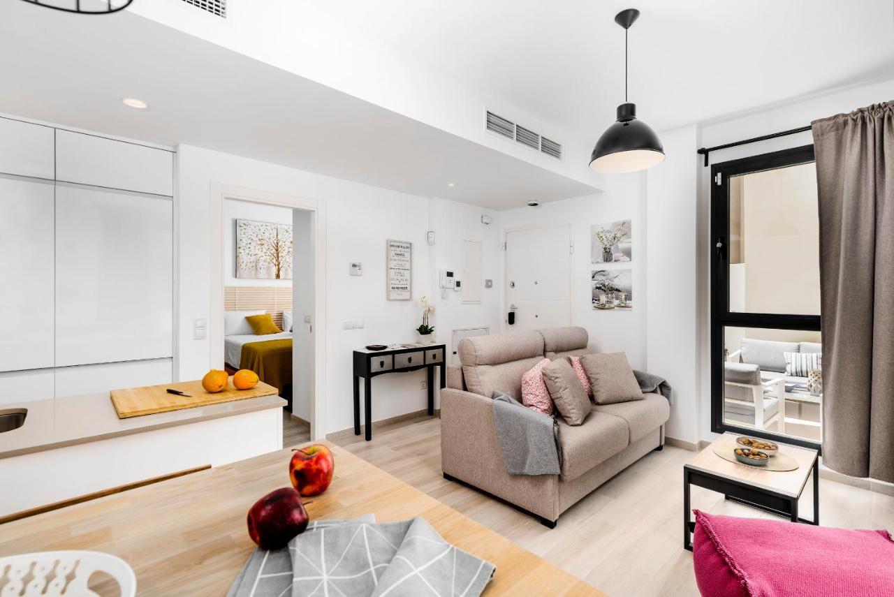 Apartamento Deluxe Con Piscina, Terraza & Parking Малага Экстерьер фото