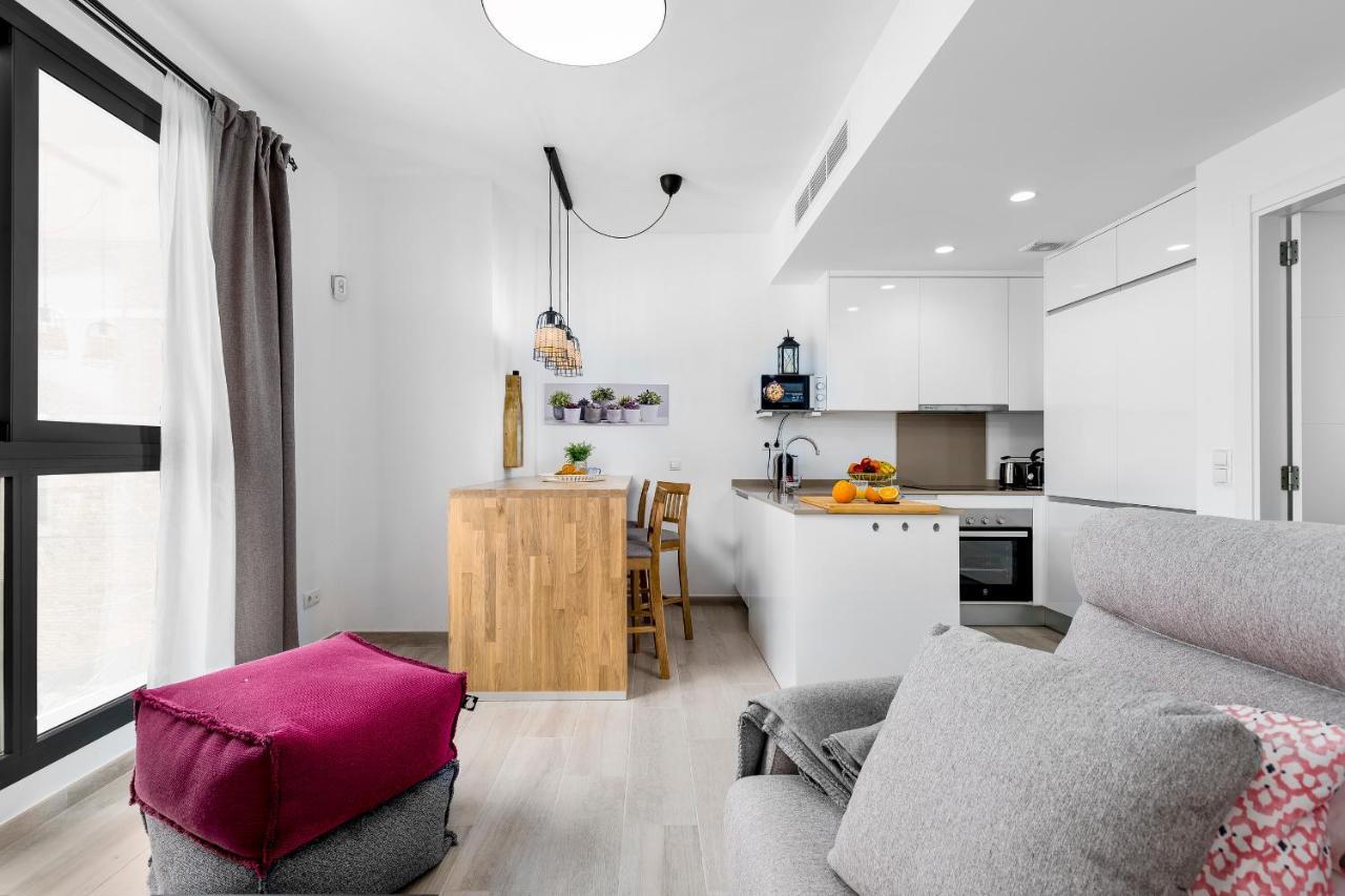 Apartamento Deluxe Con Piscina, Terraza & Parking Малага Экстерьер фото
