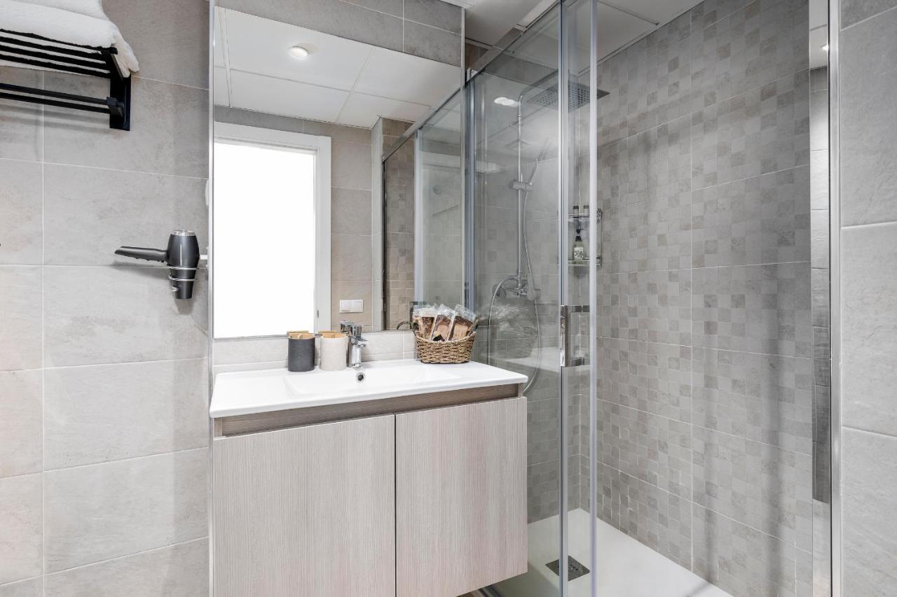 Apartamento Deluxe Con Piscina, Terraza & Parking Малага Экстерьер фото