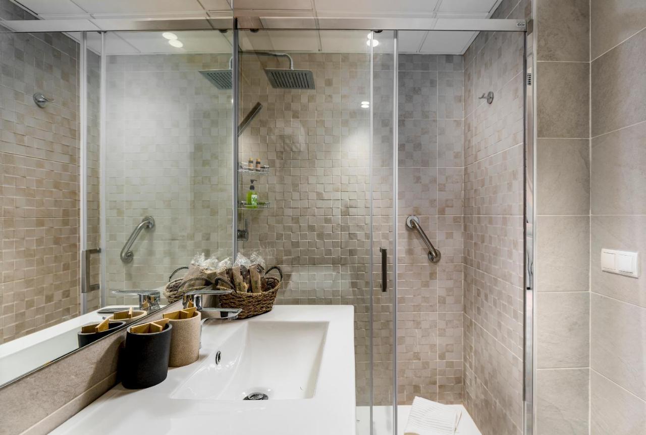 Apartamento Deluxe Con Piscina, Terraza & Parking Малага Экстерьер фото