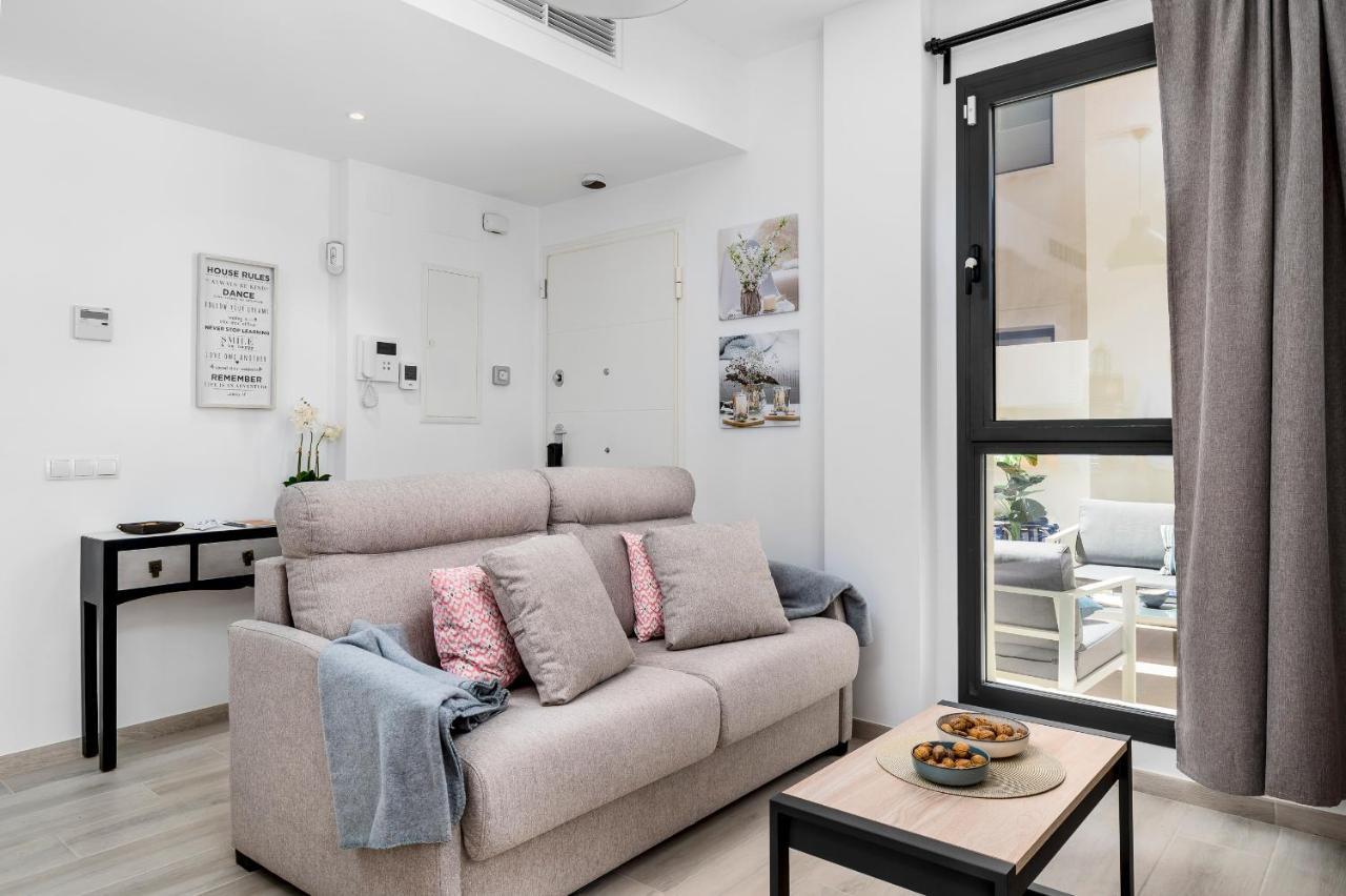 Apartamento Deluxe Con Piscina, Terraza & Parking Малага Экстерьер фото